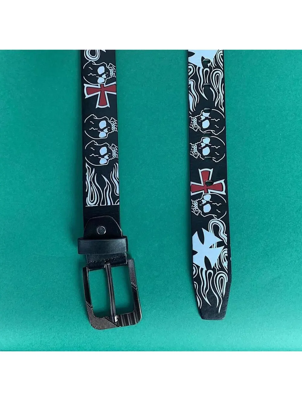 Cyber Vintage Y2k 2000s style skull grunge emo black and silver belt. Fits a 33